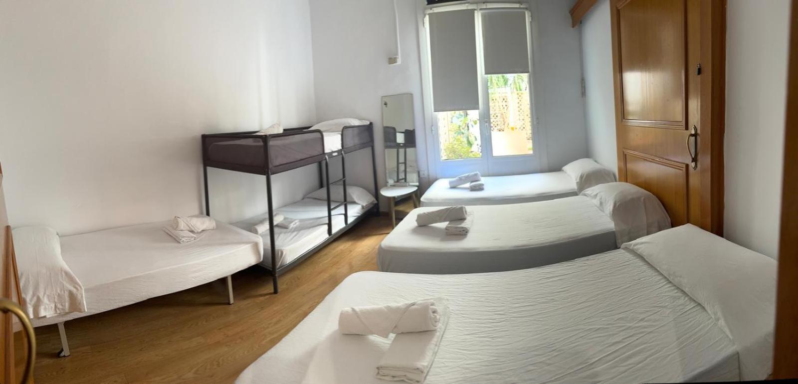 Habitacion Para Grupos Y Familias Hasta 8 Barcelona Buitenkant foto